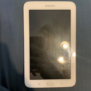 White Samsung tablet